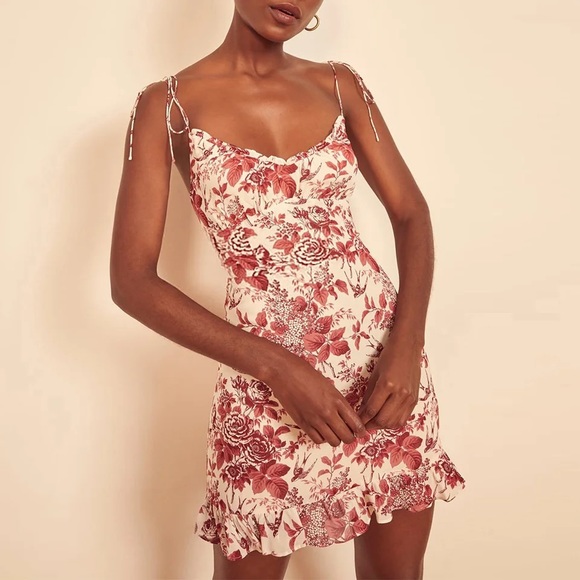 Red floral reformation-style dress - size S new - Picture 1 of 7